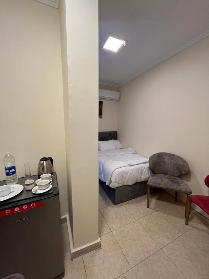Pyramids Pride Inn Kafrat al Jabal Luaran gambar