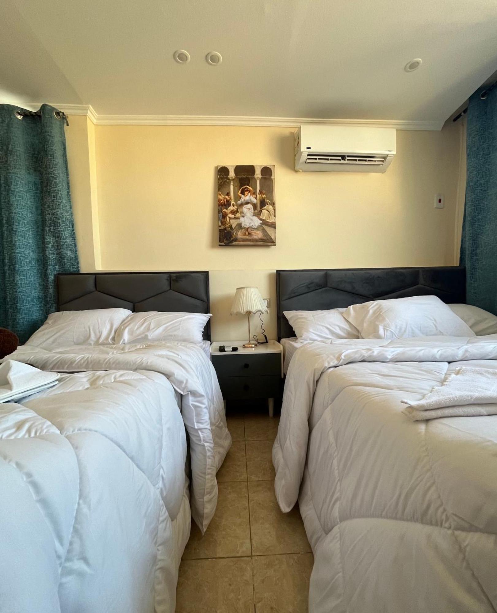 Pyramids Pride Inn Kafrat al Jabal Luaran gambar