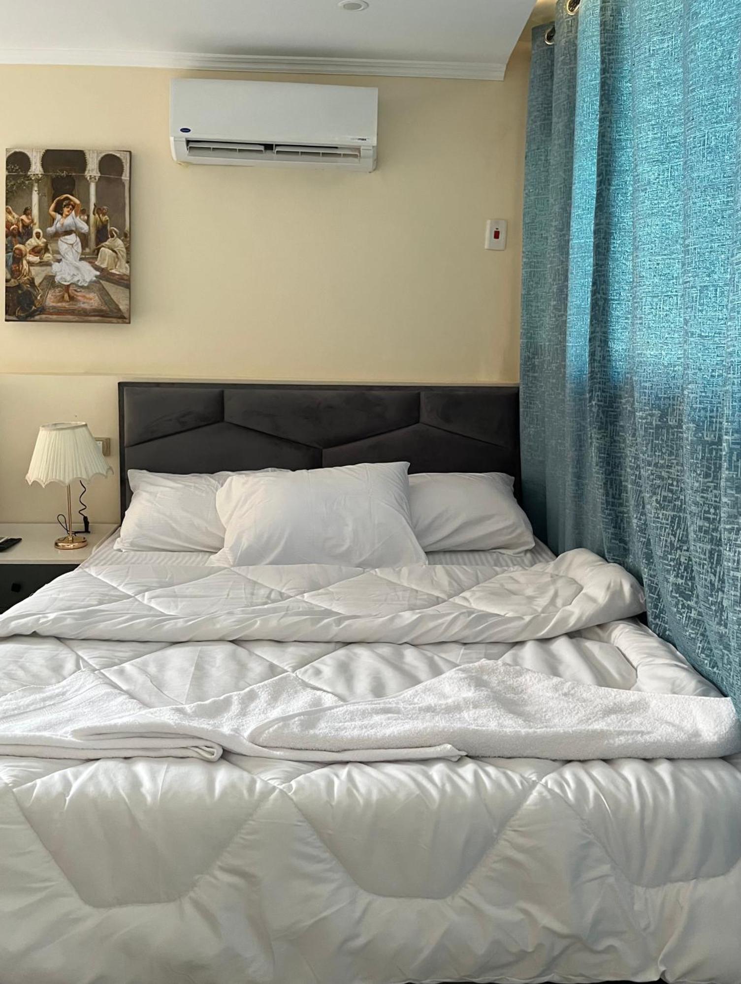 Pyramids Pride Inn Kafrat al Jabal Luaran gambar